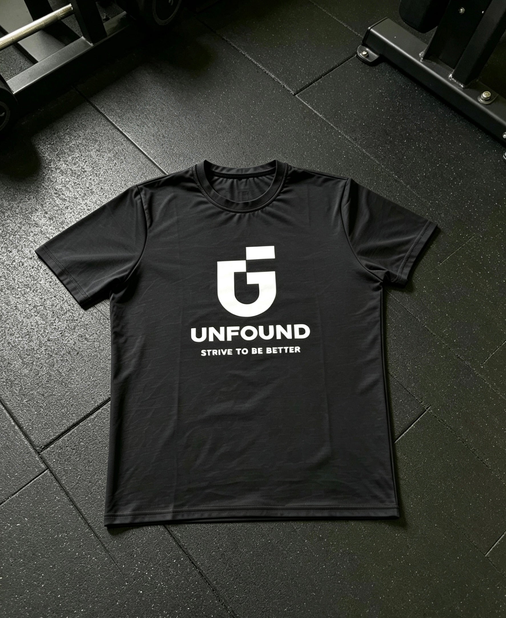 Black performance slim fit T-shirt